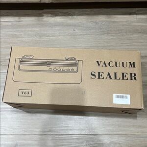 Vacuum Sealer V63 in Brown Box